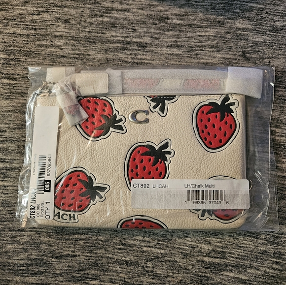 Coach wristlet - Picture 2 of 8